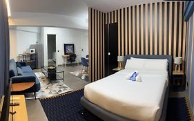 Modular Suites Alfonso Gomez